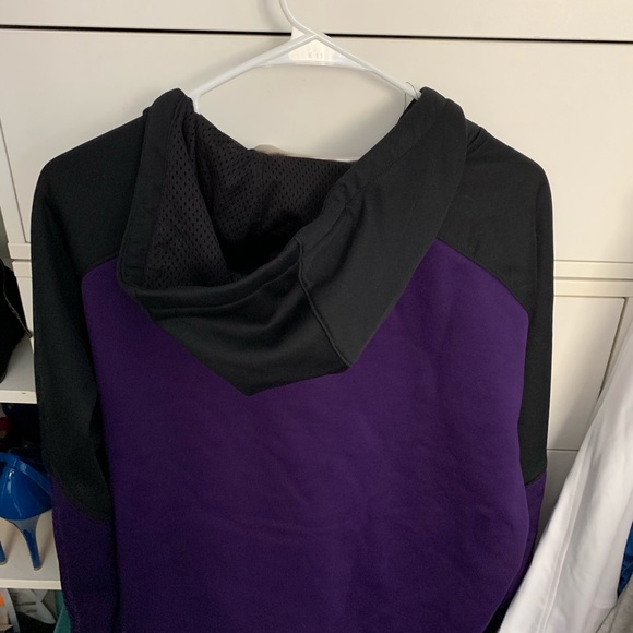 Sweatshirt - Picture 2 of 2